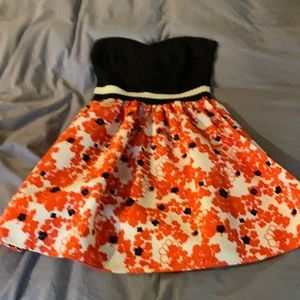 Sleeveless party dress